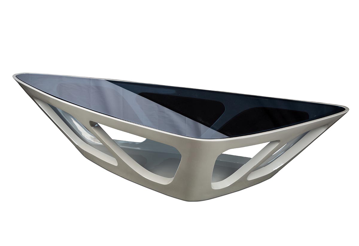 158 CT-white glass gallery